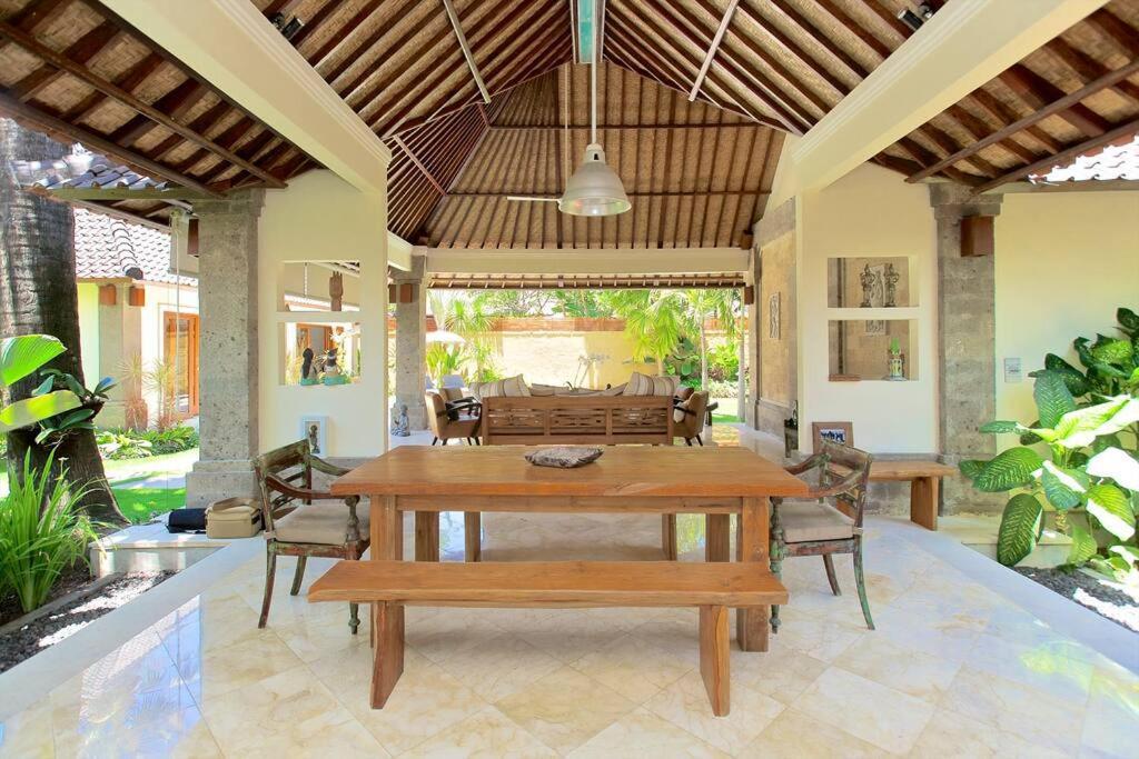 Tropical Oasis, Villa Mimba Sanur  Exterior photo